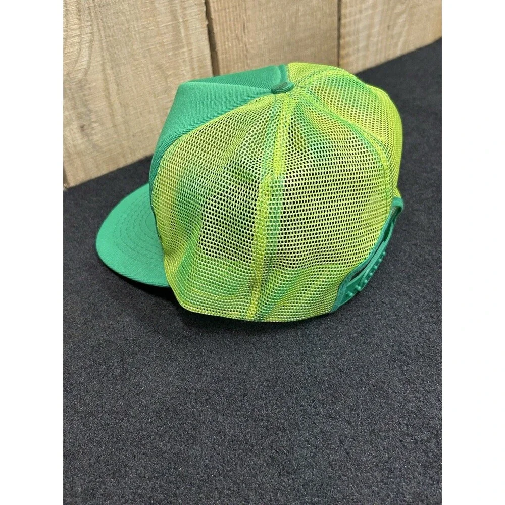 Vintage Quaker State Oil Racing Mesh Foam Trucker Hat/Cap NWOT